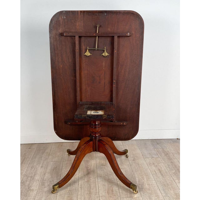 Victorian Breakfast Table, Mahogany With Satinwood, England Circa 1840