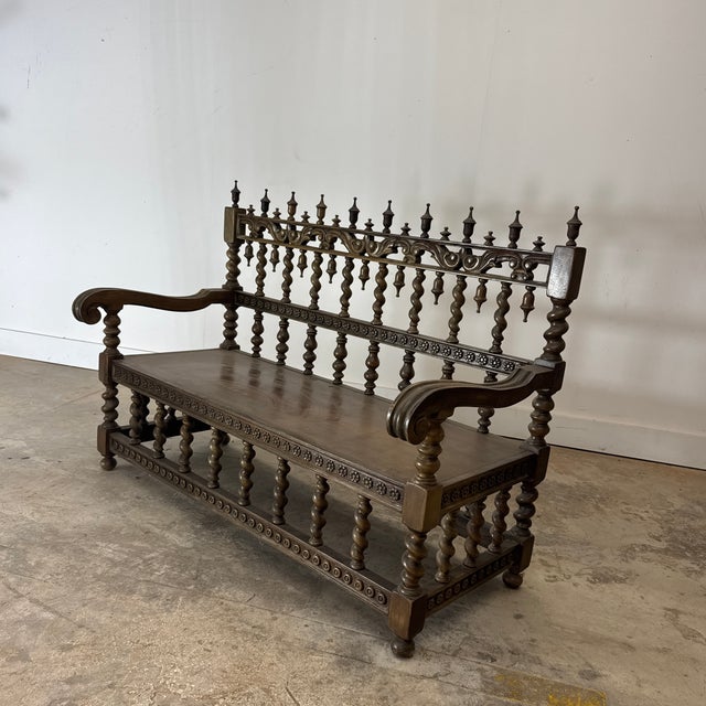 Traditional Late 19th Century Renaissance Revival Walnut Settee For Sale - Image 3 of 7