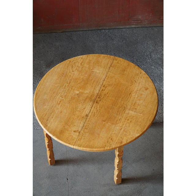 Mid-Century Modern Round Oak Dining Table with Three Extensions, 1960s For Sale - Image 9 of 18