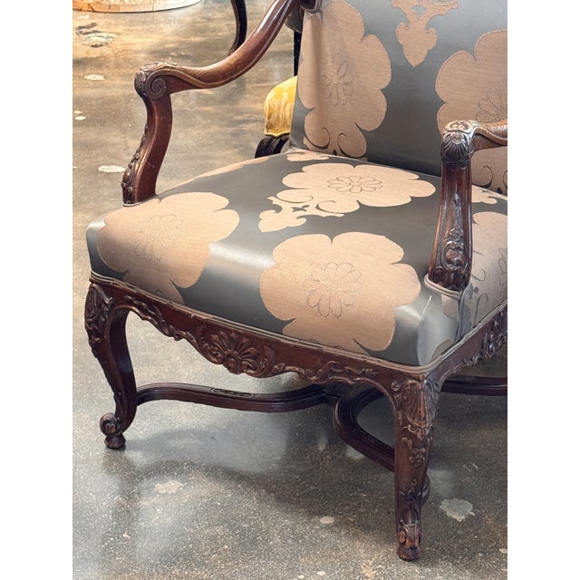 French 19th Century Pair of French Regence-Style Walnut Armchairs For Sale - Image 3 of 12