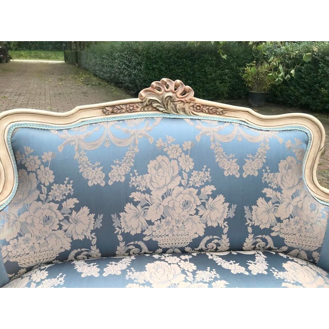 20c French Artisan Louis XVI Cream Blue Beech Settee For Sale - Image 4 of 11
