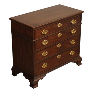 Henredon Georgian Style Mahogany Chest of Drawers For Sale