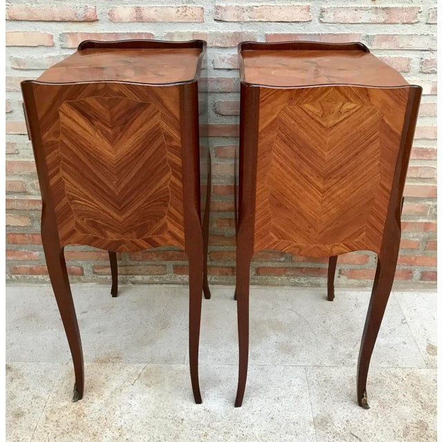 Early 20th Century French Marquetry and Iron Hardware Bedside Tables or Nightstands, Set of 2 For Sale - Image 6 of 13