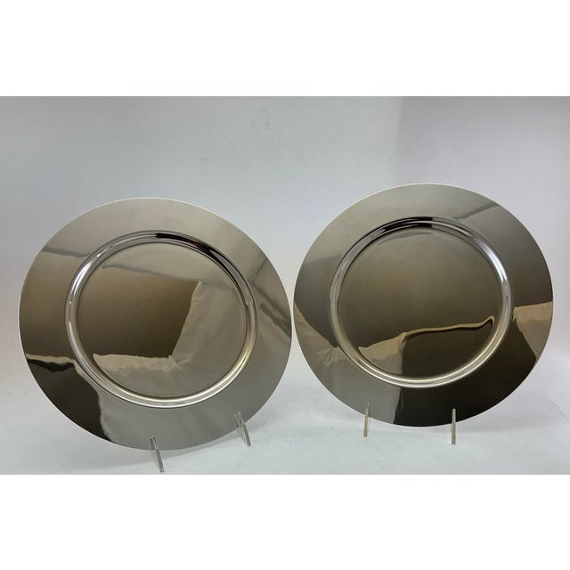 Contemporary 1980s A Pair Silver Round Platters Plain, 12 In. For Sale - Image 3 of 10