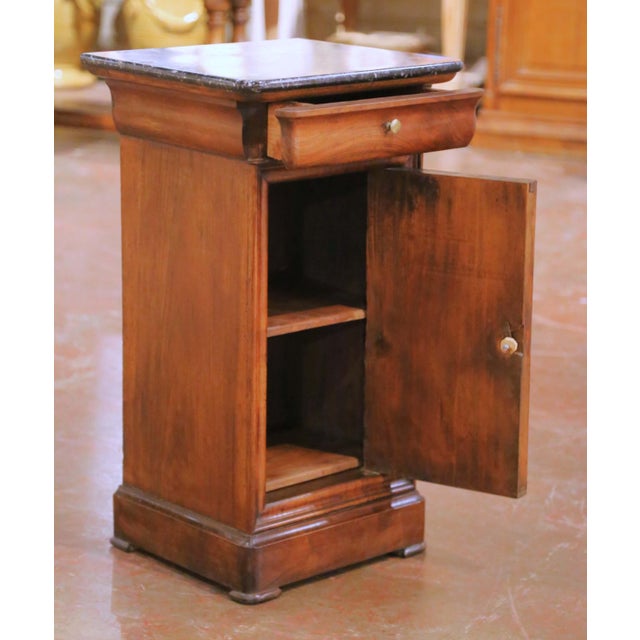 19th Century French Louis Philippe Burl Walnut Marble-Top Bedside Cabinet For Sale In Dallas - Image 6 of 9