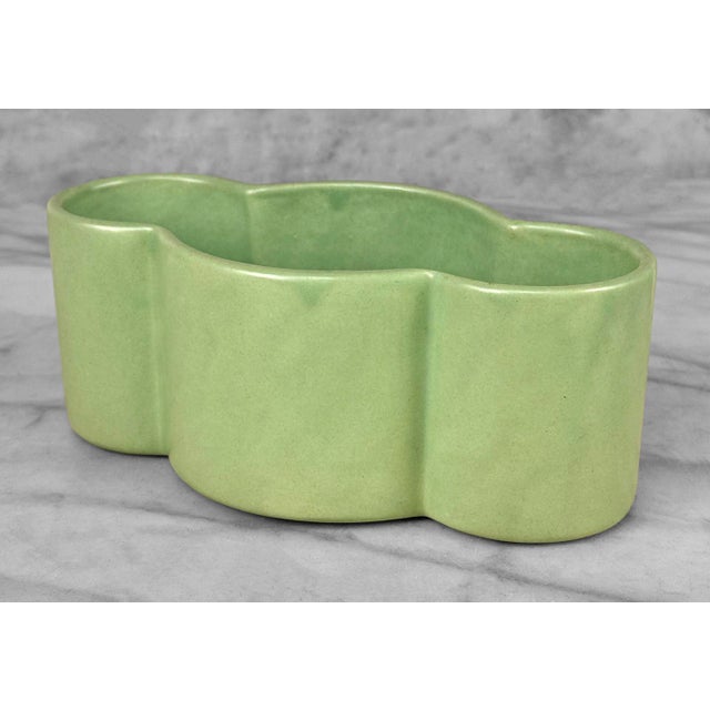 Mid 20th Century Mid-Century Avocado Green Ceramic Scalloped Window Planter For Sale - Image 5 of 8