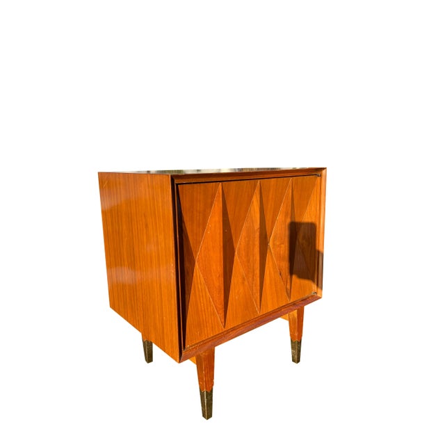 Gio Ponti Mid Century Modern Albert Parvin Gio Ponti Style Nightstand Sculpted Design For Sale - Image 4 of 7