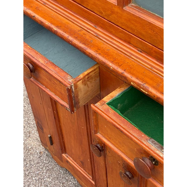 American Pine Glazed Corner Cupboard For Sale - Image 15 of 18