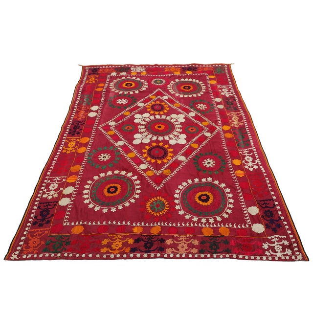 1940s Vintage Uzbek Embroidered Suzani Panel | Hand Embroidered Textile Tapestry For Sale - Image 4 of 8