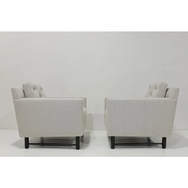 Edward Wormley for Dunbar Lounge Chairs in Holly Hunt Boucle, Attributed - Set of 2 For Sale - Image 9 of 12