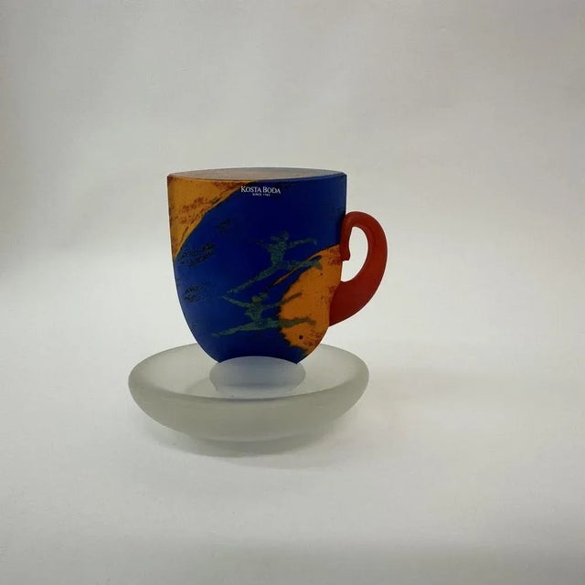 Tea Cup and Saucer by Kjell Engman for Kosta Boda, Sweden, 1980s, Set of 2 For Sale - Image 3 of 11