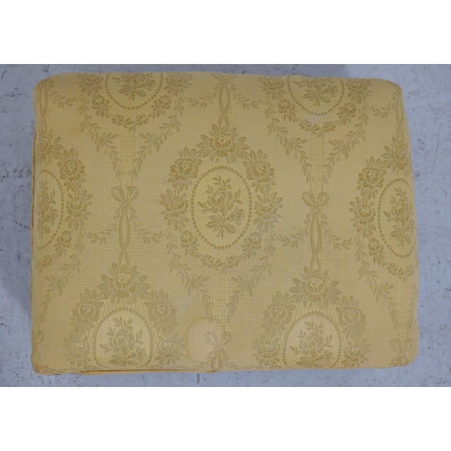 Pair of French Louis XV Giltwood Footstools With Damask Upholstery For Sale - Image 4 of 13