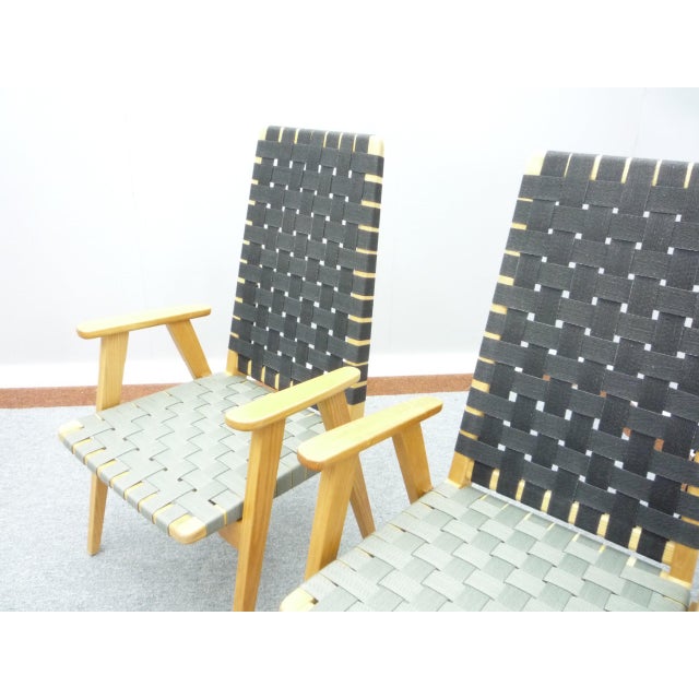 Wood Set of Mid-Century Armchairs in the style of Jens Risom, 1950s For Sale - Image 7 of 15