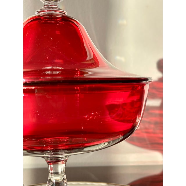 Ruby and Clear Crystal Drageoir from Baccarat, Late 19th Century For Sale - Image 3 of 15