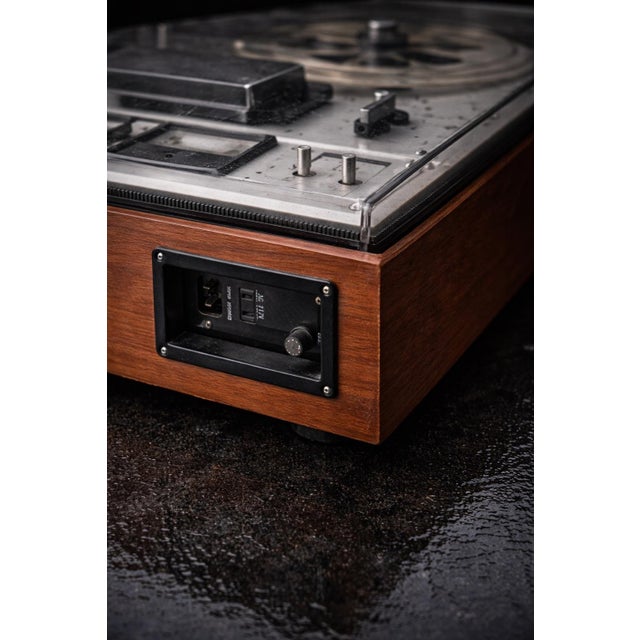 Vintage Sony Tc-630d Solid State Reel-to-Reel Tape Recorder in Original Wood Case With Dust Cover and Original Manual For Sale - Image 4 of 7