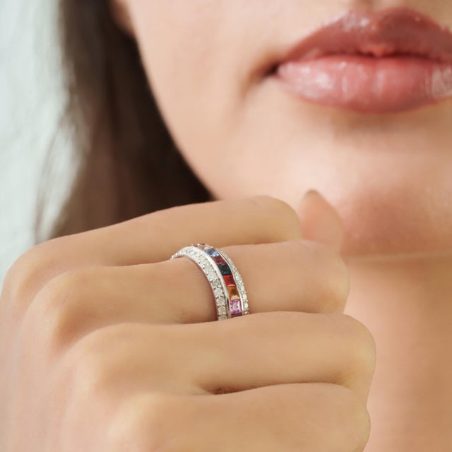 Red 2.53 Ct Geometric Multi Sapphire & Diamond Three Row Eternity Band Ring, Size 6 For Sale - Image 8 of 13
