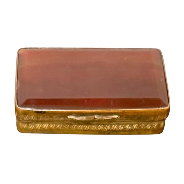 Italian 19th Century Agate and Dore Bronze Snuff Box For Sale - Image 3 of 4
