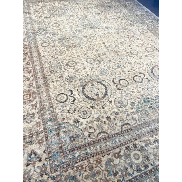 Vintage Mahal Design Rug For Sale In Los Angeles - Image 6 of 7