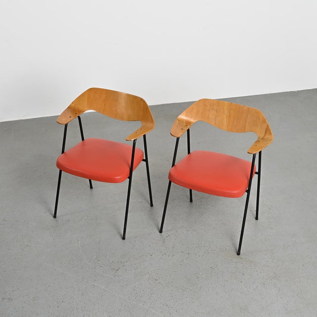 Metal Model 675 Armchairs by Robin and Lucienne Day for Airborne, 1950s, Set of 2 For Sale - Image 7 of 16
