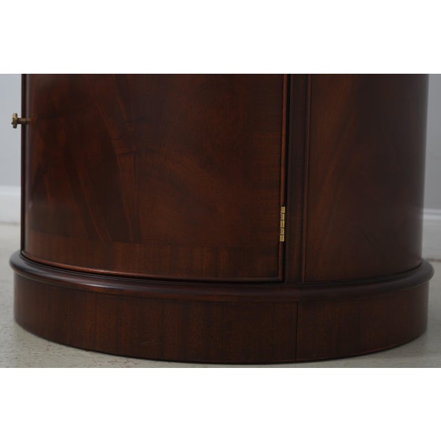 Henkel Harris Flame Mahogany Round Drum Side Table For Sale - Image 10 of 18