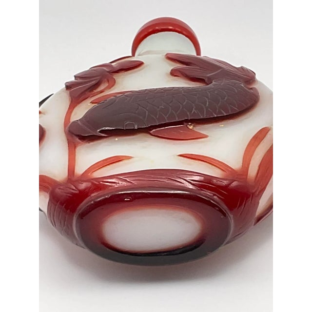Early 20th Century Oversize Large Opaline Glass Snuff Bottle With Red Overlay of Fish Design For Sale - Image 10 of 12
