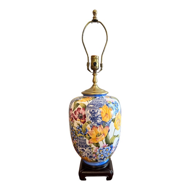 Palm Beach Regency Style Ceramic Floral Tulip Table Lamp Blue & White Jar Motif For Sale
