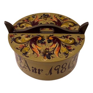 Vintage Norwegian Hand-Painted Bentwood Tine Box With Rosemaling, 1981 For Sale