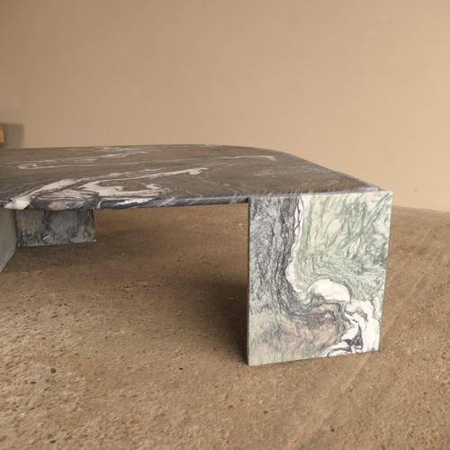 Cipollino Marble Coffee Table For Sale - Image 11 of 16