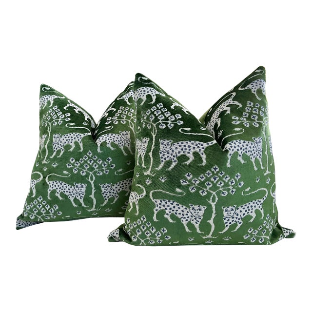 Schumacher Woodland Leopard Velvet in Emerald 22" Down-Filled Pillows - a Pair For Sale