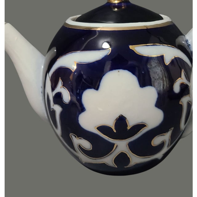 Ceramic Vintage Pakhta Cobalt Blue & White Gilded Imperial Porcelain Russian Tea Pot For Sale - Image 7 of 11