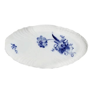 Royal Copenhagen Blue Flowers Curved 9 1/2" Oval Pickle Dish For Sale