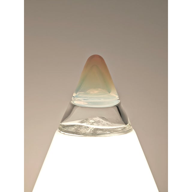 Italian Table Lamp in Milk Glass by Giusto Toso for Leucos, 1970s For Sale - Image 4 of 10