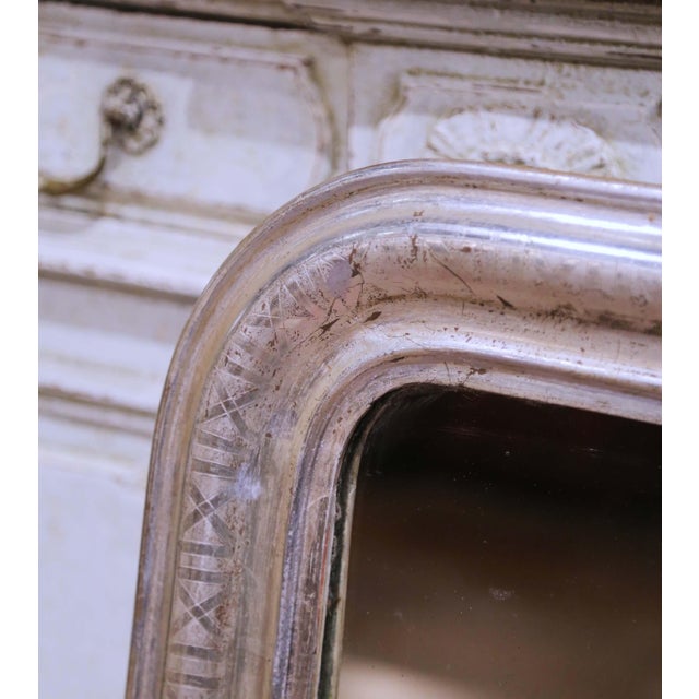 19th Century French Louis Philippe Silver Leaf Wall Mirror With Engraved Decor For Sale In Dallas - Image 6 of 7