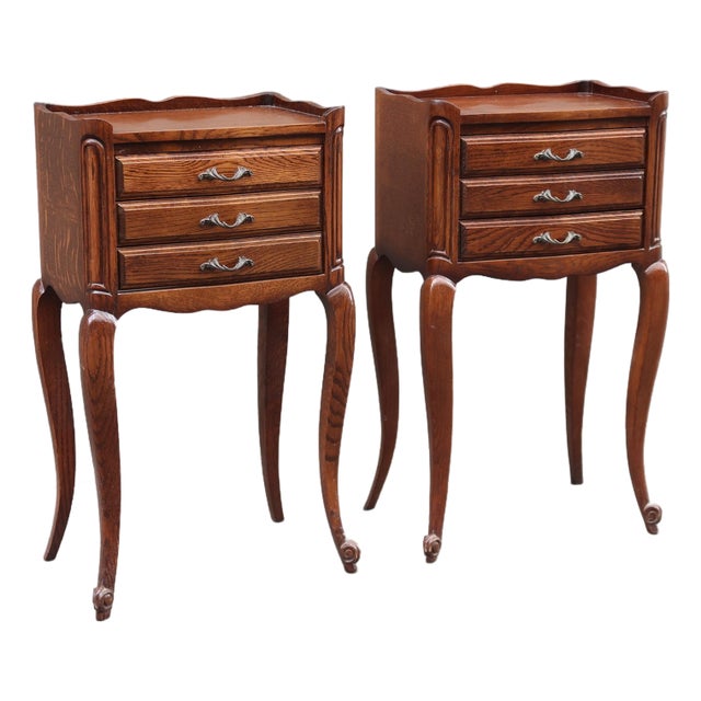 1960s Pair of French Louis XV Style Side Tables Nightstands For Sale