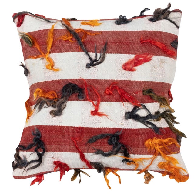 Bring history and warmth into your home with this vintage handmade Turkish wool cushion cover set. This pair of cushion...