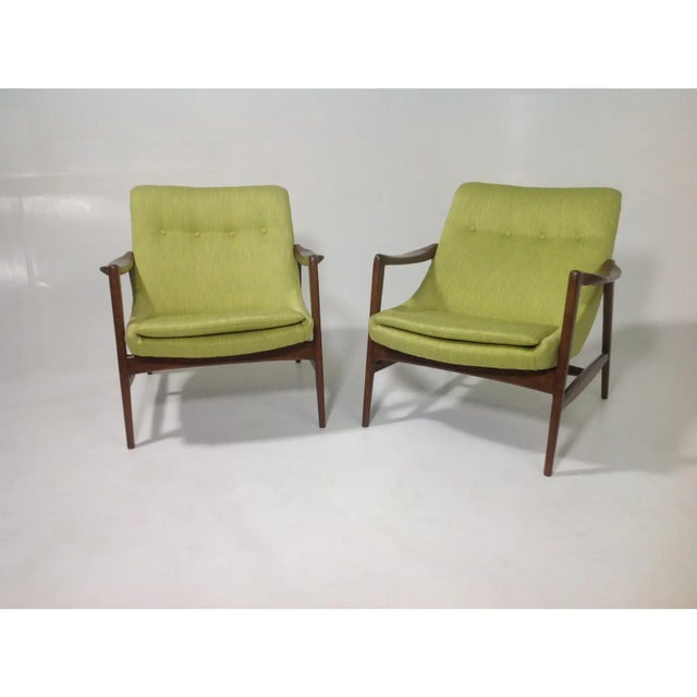 2000 - 2009 Modern Mid Century Lounge Chairs Walnut Frames Lime Green Chenille For Sale - Image 5 of 5