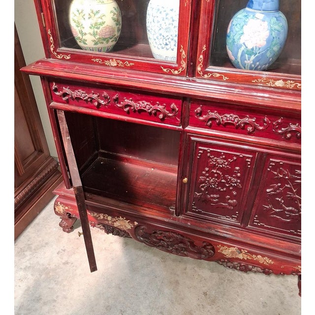 Carved and Gilded Red Lacquered Wood Bookcase, 1890s For Sale - Image 3 of 9
