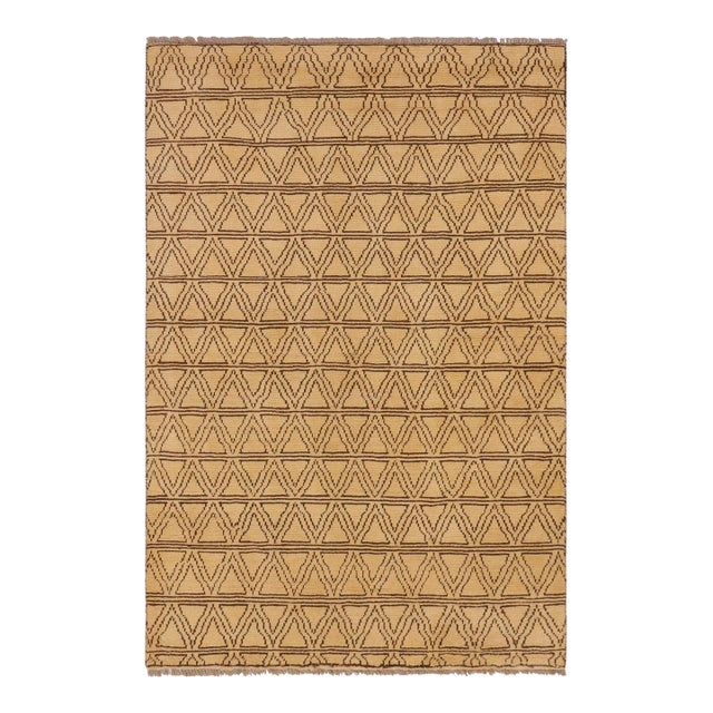 Boho Chic Balochi Beige/Brown Wool Rug - 4'0''x5'10'' For Sale