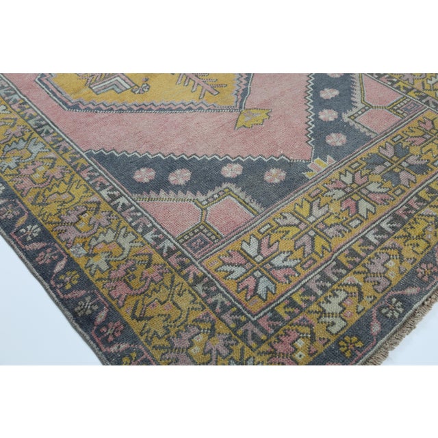 Mid 20th Century Vintage Turkish Konya Rug – Hand-Knotted Wool in Blush Rose, Mustard Gold & Charcoal - 3' 8'' X 5' 9'' For Sale - Image 5 of 10