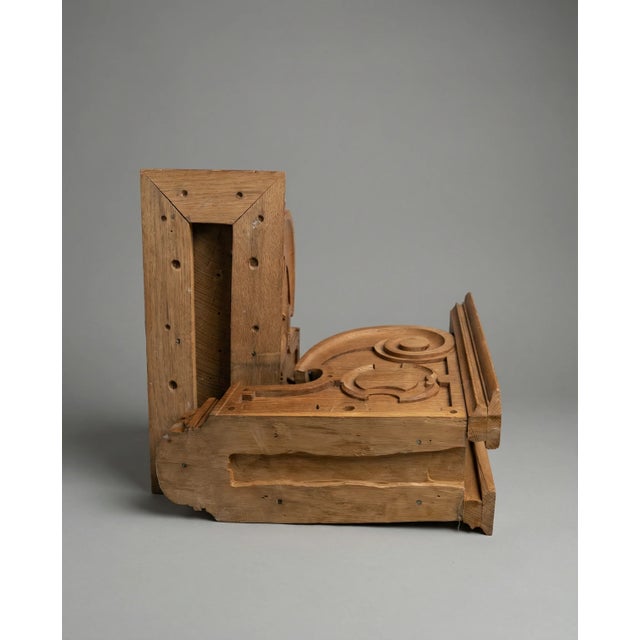 Pair of Antique Victorian Oak Lion Head Corbels (c. 1885–1910) For Sale In Los Angeles - Image 6 of 7