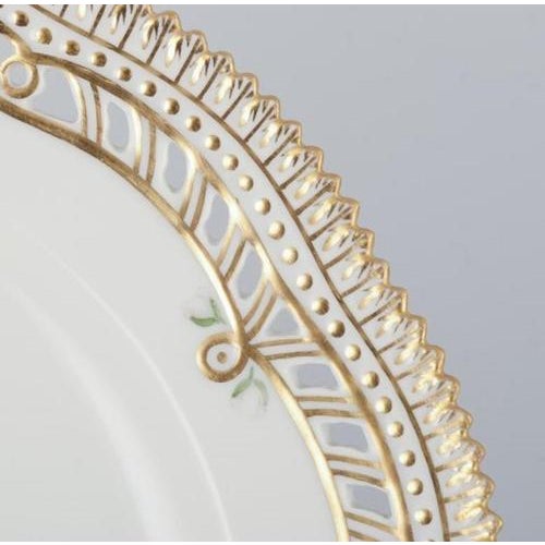Flora Danica Openwork Lunch Plate in Hand-Painted Porcelain from Royal Copenhagen, 1964 For Sale - Image 4 of 6
