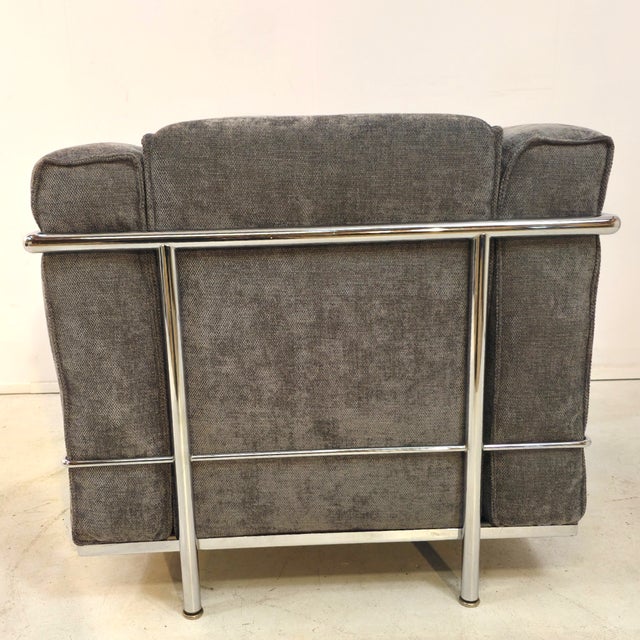 Gray LC2 Chair by Le Corbusier for Cassina, 1970s For Sale - Image 8 of 9