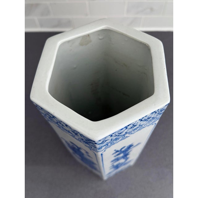 Royal Blue Vintage Chinese Blue & White Porcelain Octagon Vase - 11.25” Tall For Sale - Image 8 of 9