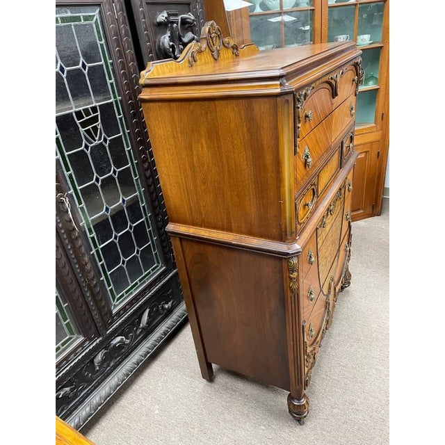 Up for sale is a beautiful Highboy dresser / chest of drawers that is a part of a 5 piece bedroom set from roughly the...