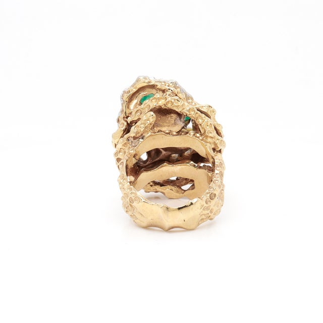 Mid-Century Brutalist Carved Emerald, Baroque Pearl, and 14k Gold Cocktail Ring For Sale In Philadelphia - Image 6 of 14