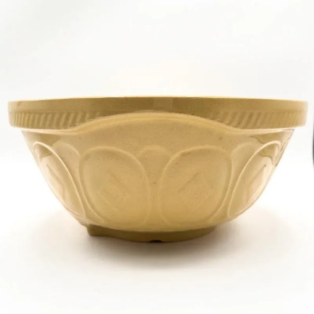 1960s Tg Green Cornishware Gripstand Large Yellow Mixing Bowl For Sale - Image 9 of 12