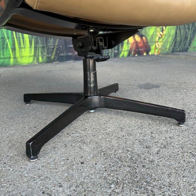 Pair of Tan Leather Office Chairs by Alfred Kill For Sale - Image 9 of 12