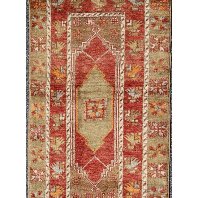Tribal Red and Green Vintage Turkish Oushak Runner With Tribal Dual Medallions For Sale - Image 3 of 8