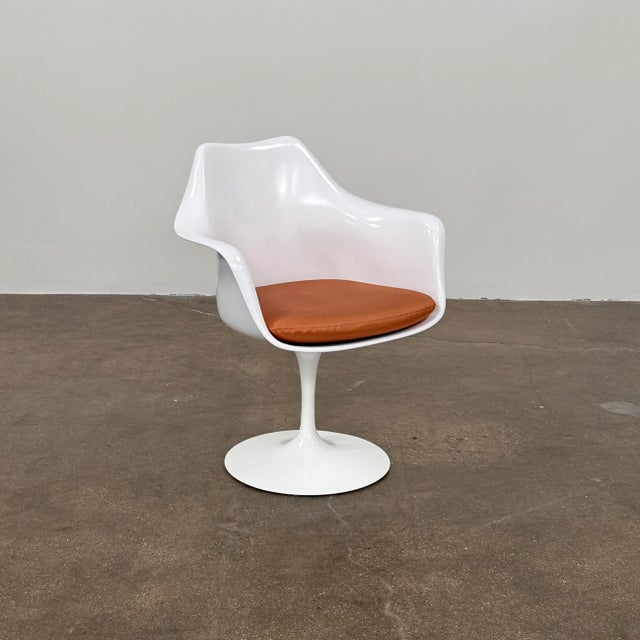 Knoll Knoll Saarinen Tulip Armchair With Vinyl Seat Cushion For Sale - Image 4 of 10
