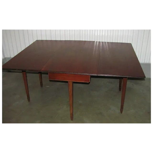 Hepplewhite Antique American Federal Hepplewhite Mahogany Extending Dining Table Circa 1790 For Sale - Image 3 of 12